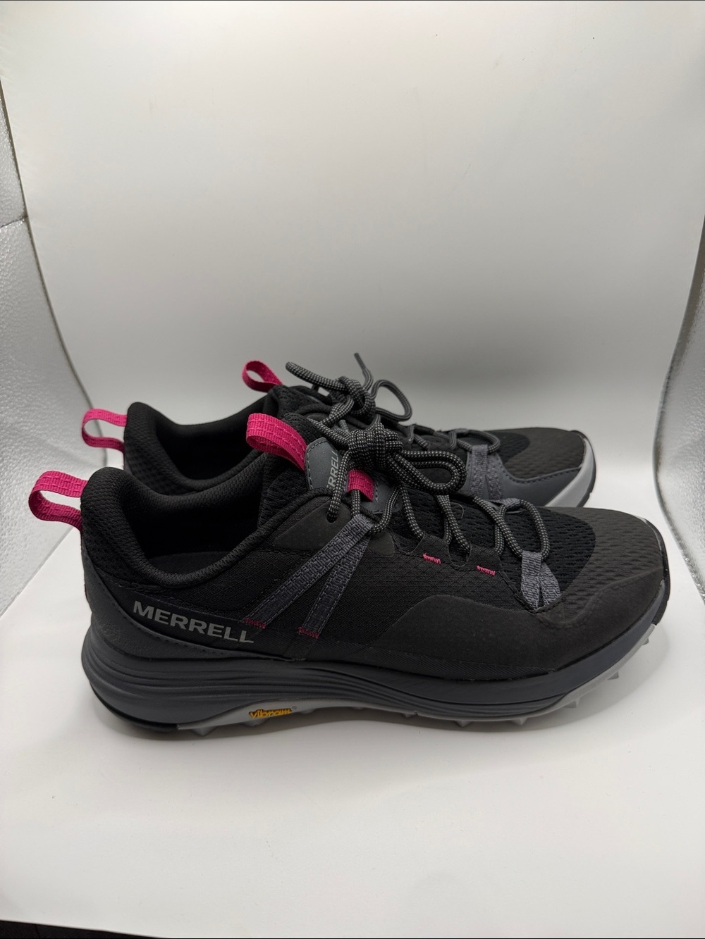 Merrell Siren 4 Women's Black Trail Shoes with Pink Pull Tabs